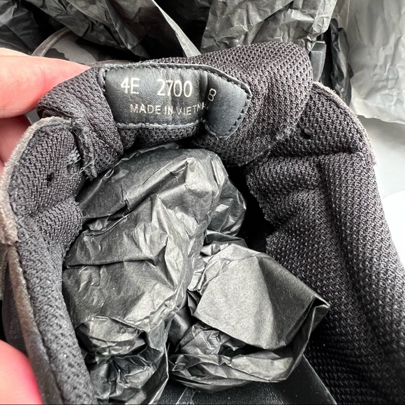 Prada Shoes - Picture 7 of 7